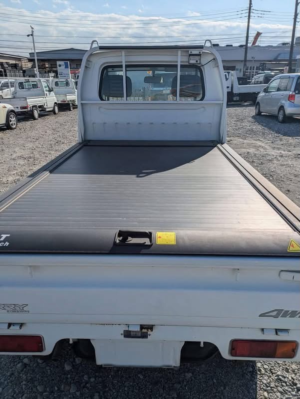 Retractable Bed Cover — Kei Truck